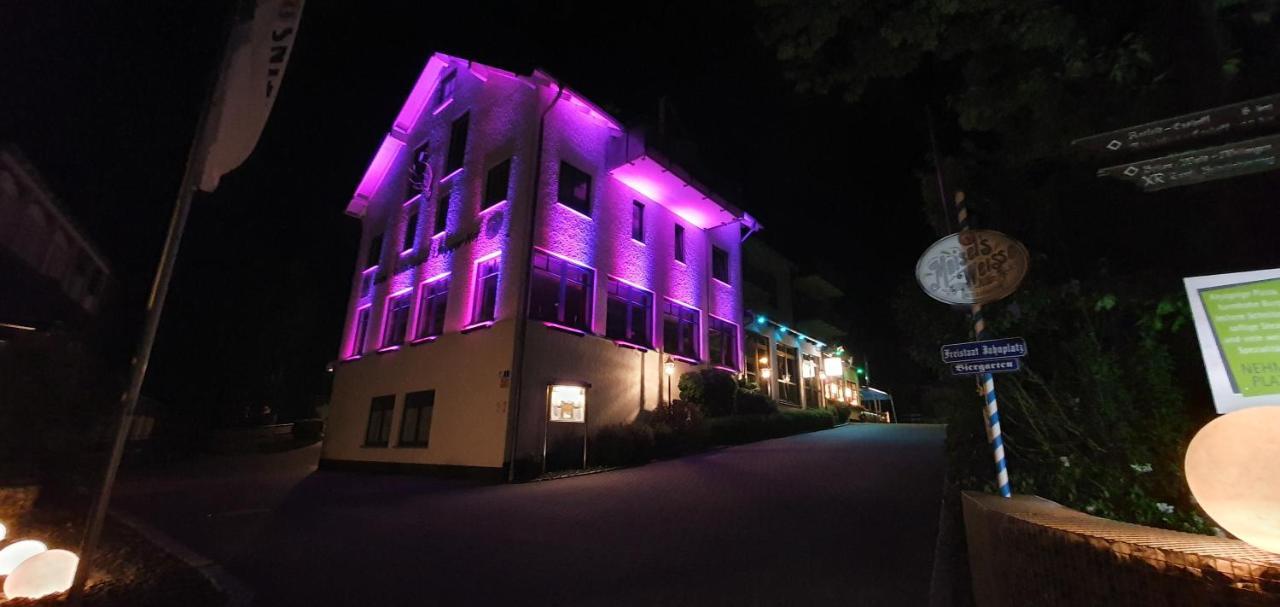 Hotel Bigger Hof - Wirtshaus Platzhirsch Am Jahnplatz Olsberg Esterno foto