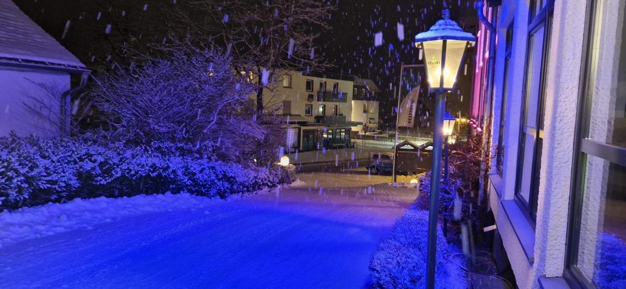 Hotel Bigger Hof - Wirtshaus Platzhirsch Am Jahnplatz Olsberg Esterno foto