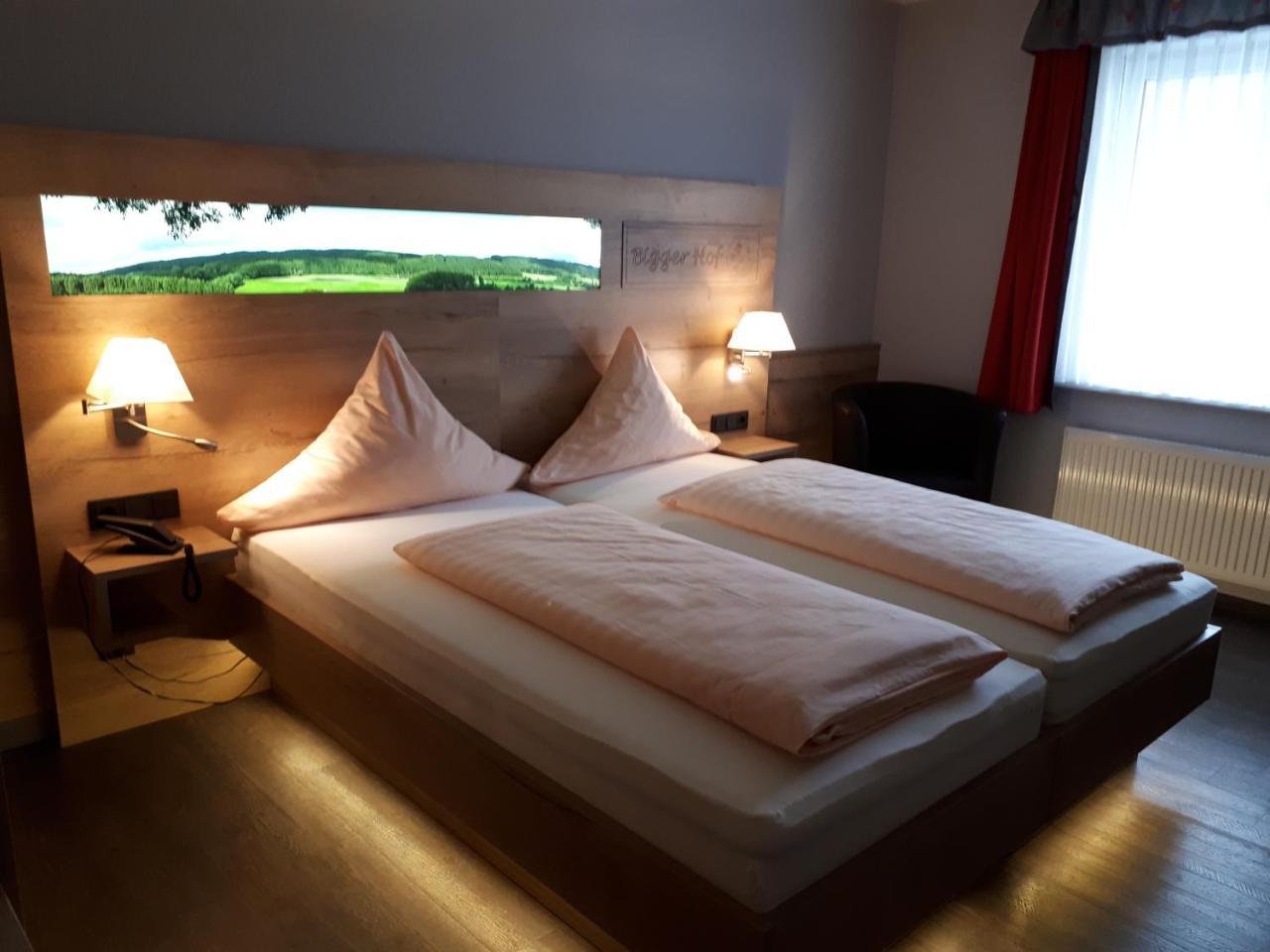 Hotel Bigger Hof - Wirtshaus Platzhirsch Am Jahnplatz Olsberg Esterno foto