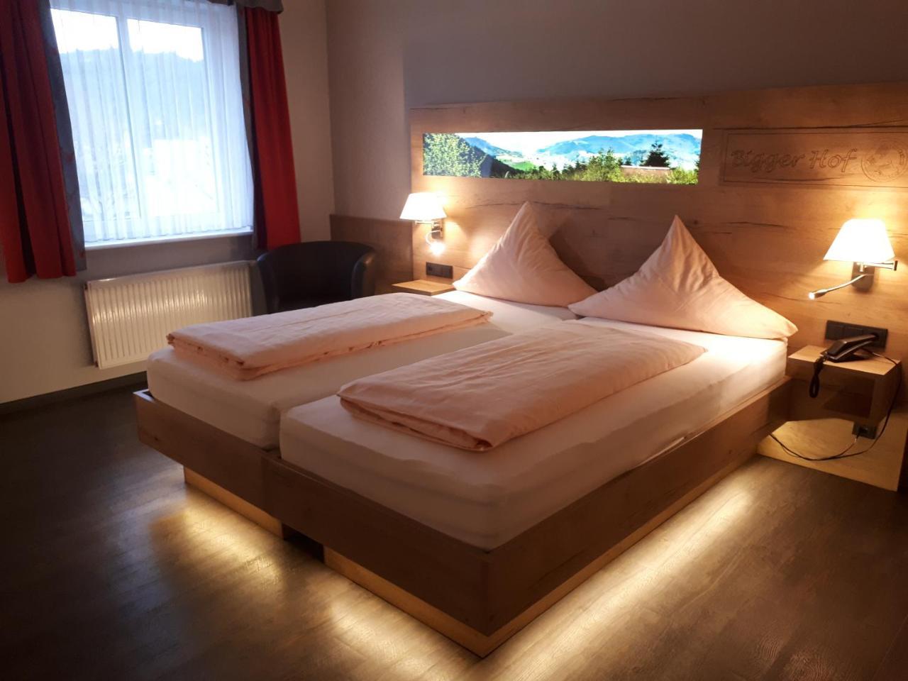 Hotel Bigger Hof - Wirtshaus Platzhirsch Am Jahnplatz Olsberg Esterno foto